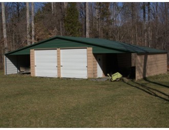 Continuous Roof Barn | Boxed Eave Roof | 46W x 31L x 10H | Enclosed Barn